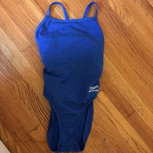 Speedo endurance solid fly back training suit